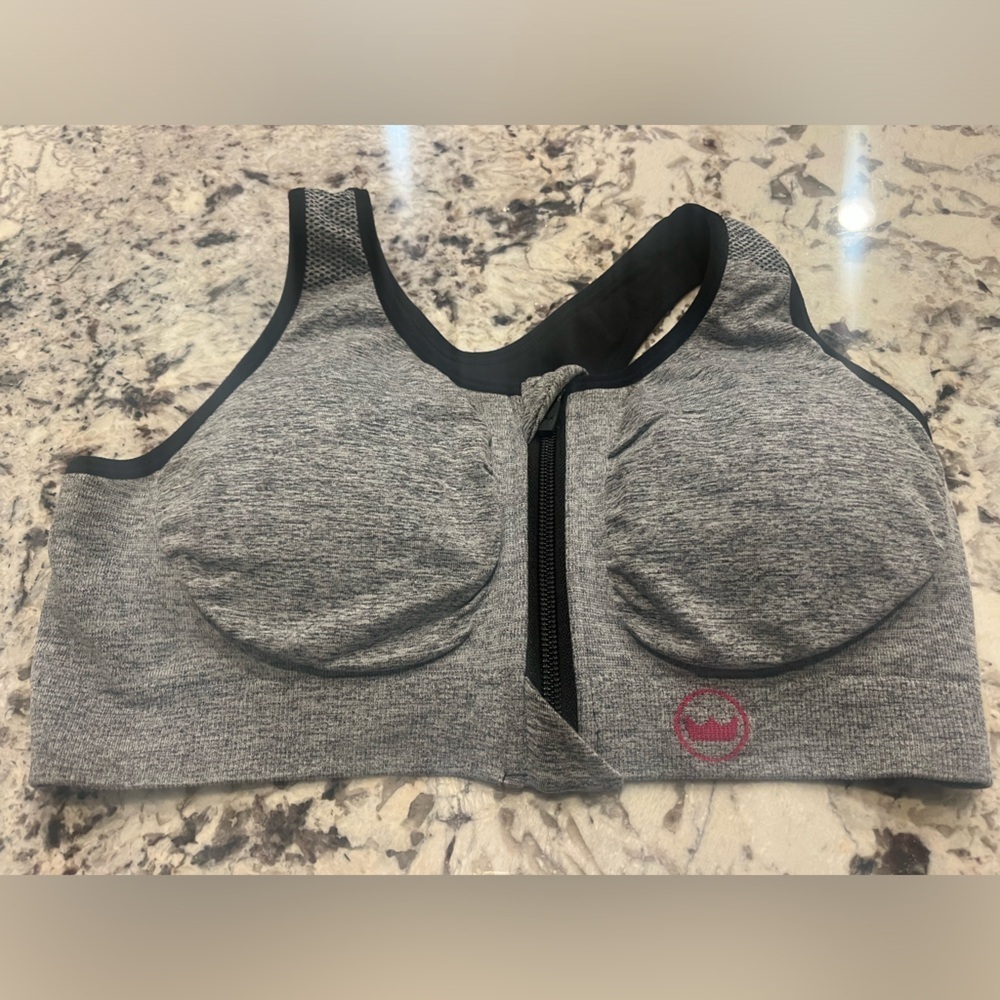 Size small SHEFIT lounge zippered sports bra with removable pads